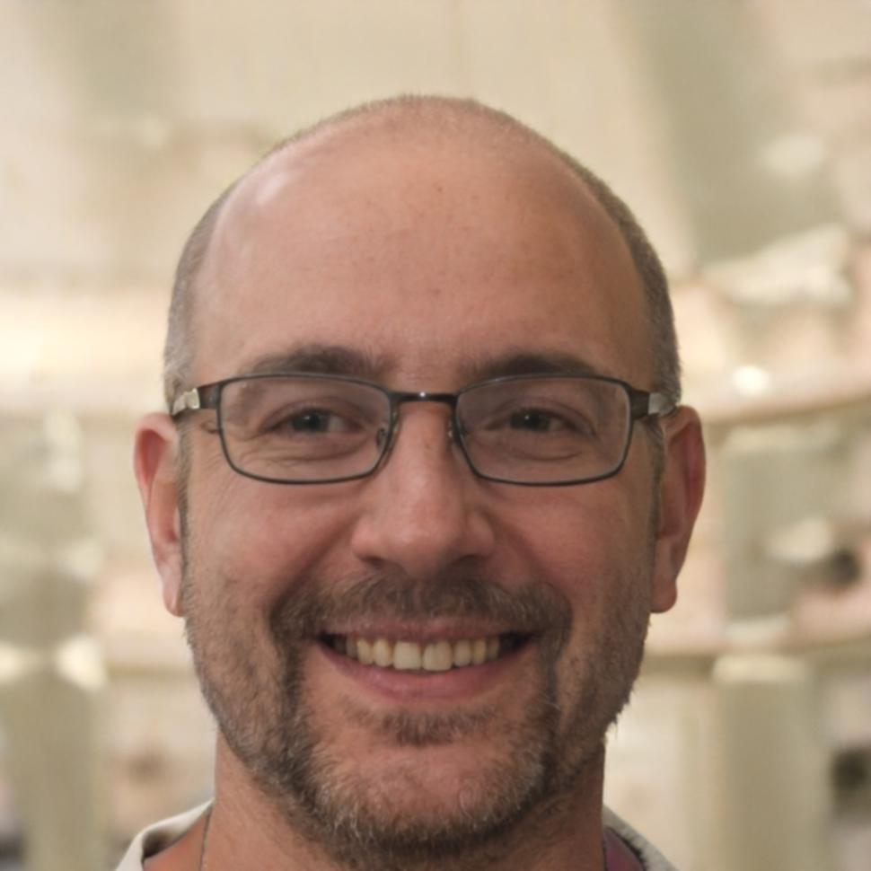 Portrait de Marc Dubois, expert en virtualisation